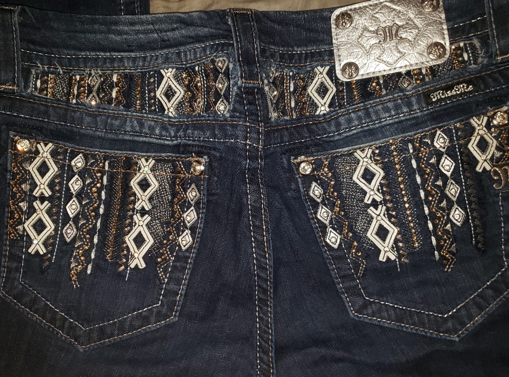 Miss me  easy boot midrise size 30